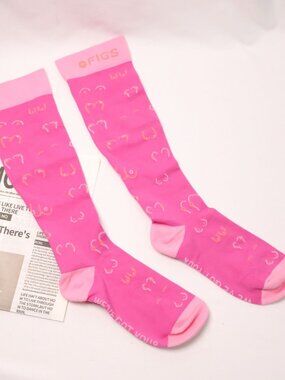Size L | Figs Comfortable Supportive Fit Compression Pink Socks